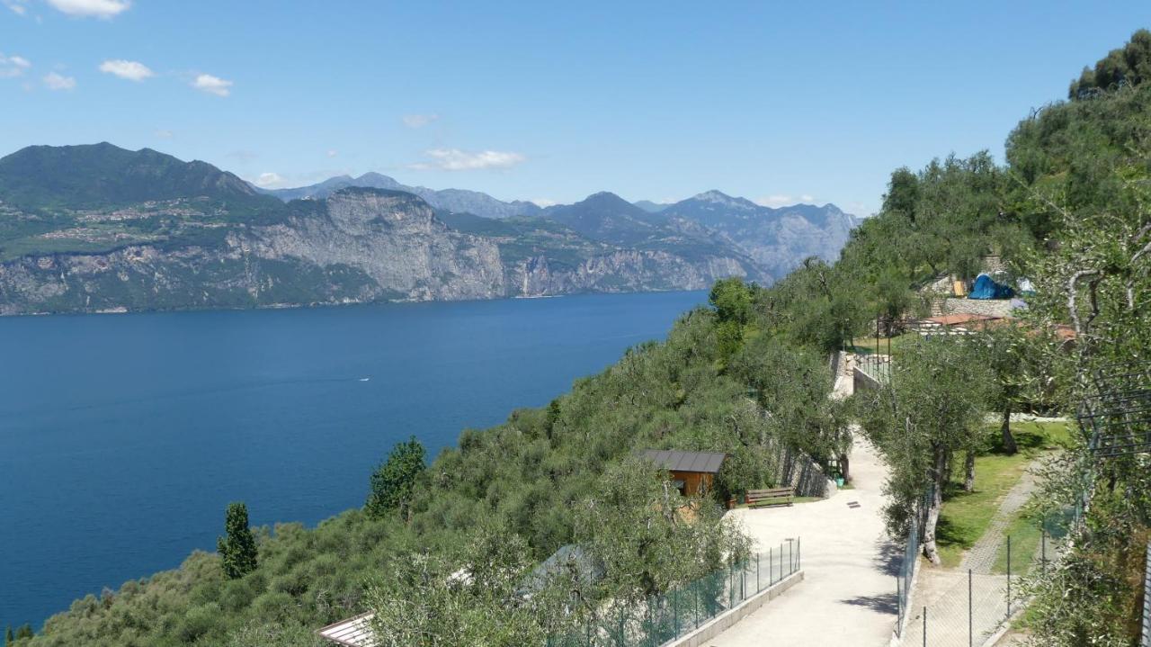 Agricampeggio Relax Maxicaravan Castelletto Di Brenzone Exteriér fotografie